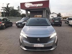 Grigio Usata 2022 Peugeot 3008 Allure SUV | 22.600 € (Buon prezzo)