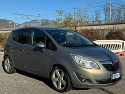 Grigio Usata 2014 Opel Meriva Monovolume | 2700 € (Super prezzo)