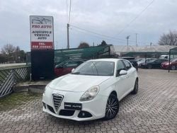 Bianco Usata 2011 Alfa Romeo Giulietta Exclusive Tre volumi | 4399 € (Buon prezzo)