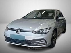 Argento Usata 2022 VW Golf VIII Active Tre volumi | 24.900 € (Buon prezzo)