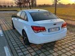 Bianco Usata 2011 Chevrolet Cruze Tre volumi | 3900 € (Buon prezzo)