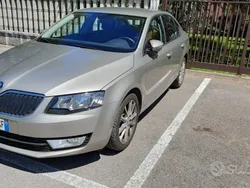 Argento Usata 2016 Skoda Octavia Tre volumi | 8300 € (Buon prezzo)