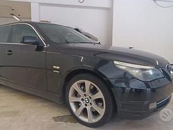Nero Usata 2009 BMW 530 Station wagon | 5490 €