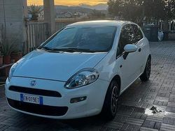Usata 2012 Fiat Punto Tre volumi | 4000 € (Buon prezzo)
