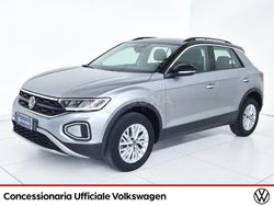 Pyrit silver / nero Usata 2023 VW T-Roc Life SUV | 25.800 € (Ottimo prezzo)