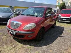 Usata 2004 Lancia Ypsilon Due volumi | 1990 € (Buon prezzo)