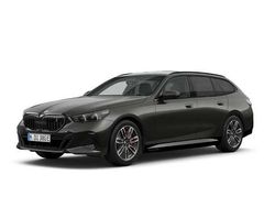 Sophisto grey metallizzato Nuova 2025 BMW i5 Station wagon | 82.300 € (Buon prezzo)