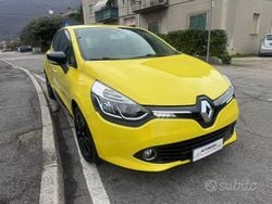 Giallo pastello Usata 2013 Renault Clio IV Tre volumi | 7997 € (Buon prezzo)