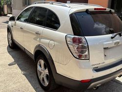 Bianco Usata 2011 Chevrolet Captiva LTZ SUV | 4500 € (Super prezzo)
