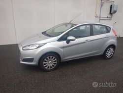 Grigio Usata 2017 Ford Fiesta Due volumi | 6500 € (Ottimo prezzo)