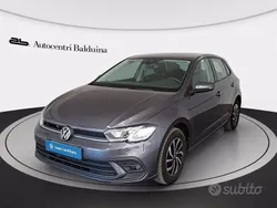Grigio Usata 2024 VW Polo Life Tre volumi | 20.900 € (Buon prezzo)