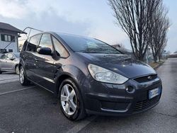 Grigio Usata 2007 Ford S-MAX Titanium Monovolume | 3900 € (Buon prezzo)