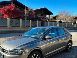 Grigio Usata 2020 VW Polo Highline Tre volumi | 15.900 € (Buon prezzo)