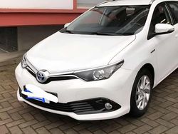 Usata 2016 Toyota Auris Hybrid Active Tre volumi | 11.500 € (Buon prezzo)