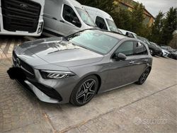 Grigio Usata 2024 Mercedes A180 Tre volumi | 36.000 € (Molto cara)