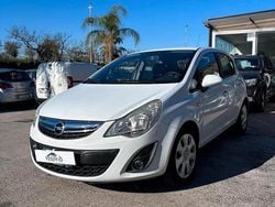 Bianco Usata 2012 Opel Corsa Tre volumi | 3990 € (Buon prezzo)