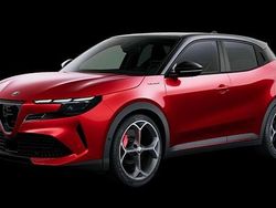 Verde Nuova 2025 Alfa Romeo Junior SUV | 29.500 € (Buon prezzo)