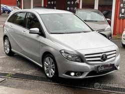 Grigio Usata 2012 Mercedes B180 Executive Monovolume | 8250 €