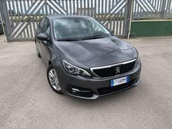 Grigio Usata 2018 Peugeot 308 Business-Line Tre volumi | 10.490 € (Buon prezzo)