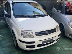 Bianco Usata 2005 Fiat Panda Tre volumi | 3499 € (Buon prezzo)