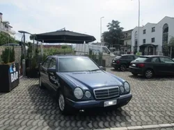Blu Usata 1996 Mercedes E250 Avantgarde Tre volumi | 2300 € (Super prezzo)