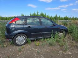 Blu Usata 2002 Ford Focus Due volumi | 500 € (Super prezzo)
