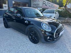 Nero Usata 2015 Mini Cooper D Business Due volumi | 9999 € (Buon prezzo)