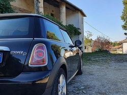 Nero Usata 2011 Mini Cooper D Due volumi | 7500 €