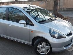 Grigio Usata 2003 Honda Jazz LS Due volumi | 4950 € (Molto cara)