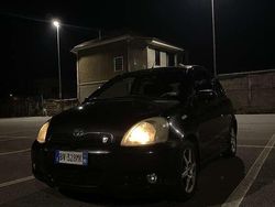 Nero Usata 2001 Toyota Yaris Sport Tre volumi | 3000 € (Ottimo prezzo)