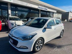 Bianco Usata 2016 Hyundai i20 Comfort Tre volumi | 5900 € (Super prezzo)