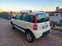 Usata 2011 Fiat Panda 4x4 Climbing Due volumi | 6200 € (Buon prezzo)