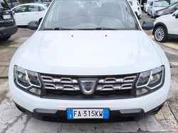 Bianco Usata 2015 Dacia Duster Station wagon | 7900 € (Buon prezzo)