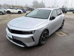Argento Usata 2023 Opel Astra Elegance Tre volumi | 16.490 € (Ottimo prezzo)