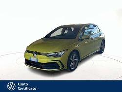 Giallo Usata 2022 VW Golf R-line Tre volumi | 24.700 € (Buon prezzo)