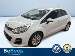 Bianco pastello Usata 2017 Kia Rio Active Tre volumi | 10.500 € (Buon prezzo)