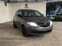 Grigio Usata 2024 Lancia Ypsilon S Due volumi | 11.950 € (Ottimo prezzo)