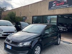 Nero Usata 2012 VW Polo Comfortline Tre volumi | 5390 € (Buon prezzo)