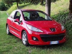 Rosso Usata 2009 Peugeot 207 Tre volumi | 2500 € (Buon prezzo)