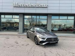 Grigio montagna Nuova 2025 Mercedes A180 Tre volumi | 39.627 € (Cara)