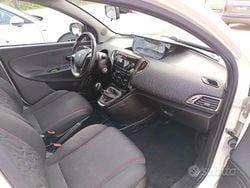 Bianco Usata 2014 Lancia Ypsilon Due volumi | 5500 € (Buon prezzo)