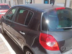 Nero Usata 2007 Renault Clio II Due volumi | 1600 € (Ottimo prezzo)