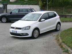 Bianco Usata 2017 VW Polo Comfortline Tre volumi | 5300 € (Buon prezzo)