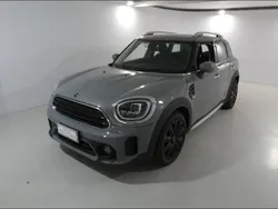 Moonwalk grey metallic Usata 2022 Mini Cooper Countryman Classic SUV | 27.000 € (Buon prezzo)