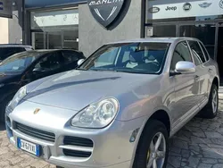 Grigio Usata 2006 Porsche Cayenne SUV | 14.000 € (Molto cara)