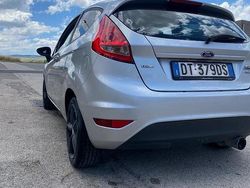 Grigio Usata 2009 Ford Fiesta | 3300 € (Buon prezzo)