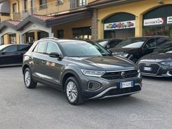 Nero Usata 2023 VW T-Roc Life SUV | 24.000 € (Buon prezzo)