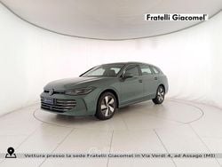 Verde Usata 2024 VW Passat Business Station wagon | 32.400 € (Ottimo prezzo)