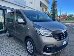Grigio Usata 2016 Renault Trafic Monovolume | 18.770 € (Molto cara)
