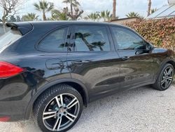 Nero Usata 2014 Porsche Cayenne SUV | 26.500 €